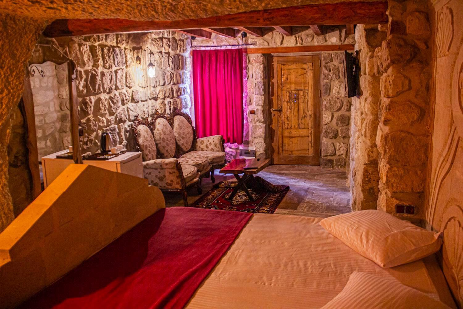 Junior Ottoman Cave Bed & Breakfast Ürgüp Exterior foto